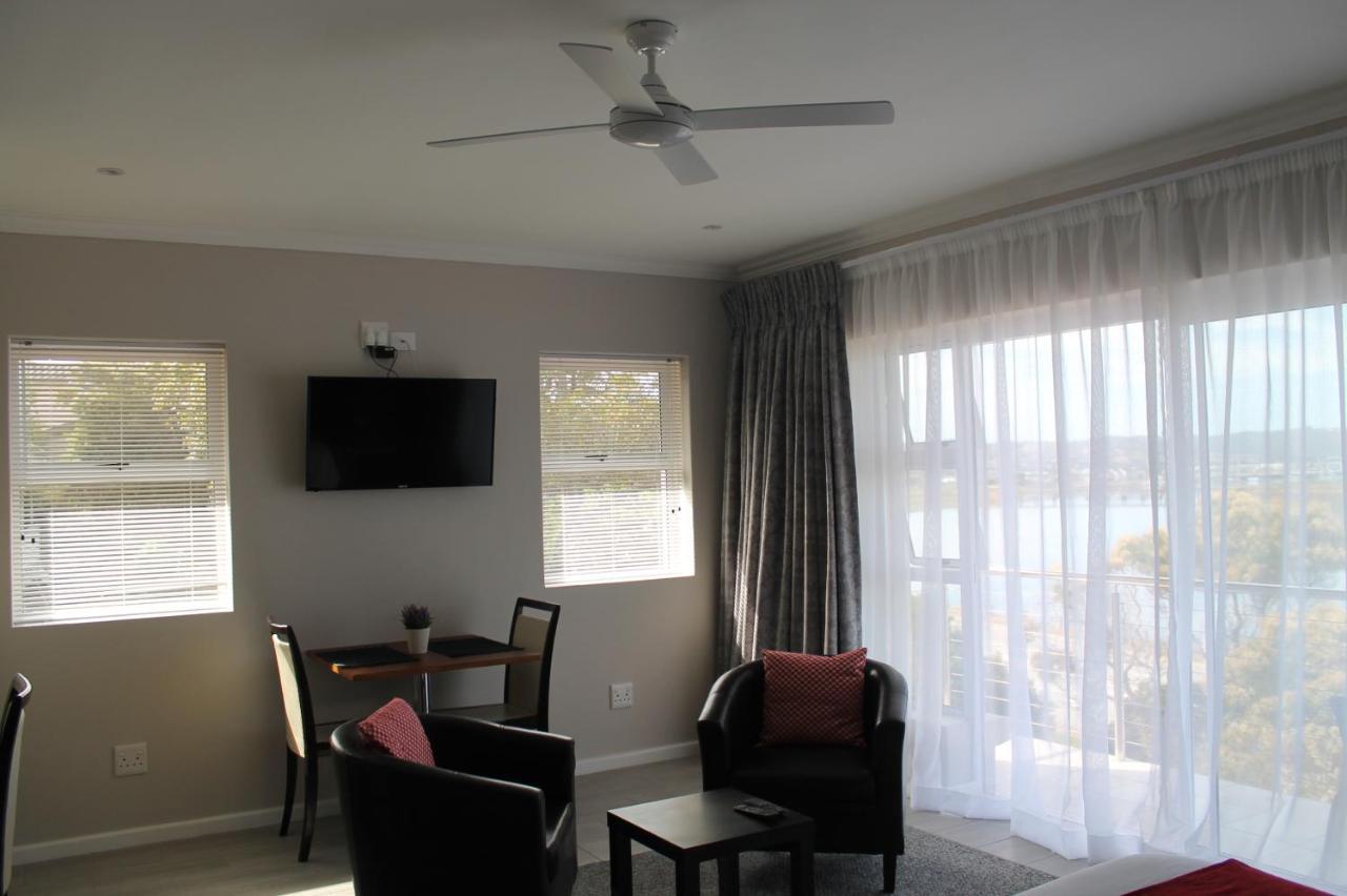 Phoenix Lodge And Waterside Accommodation Книсна Екстериор снимка